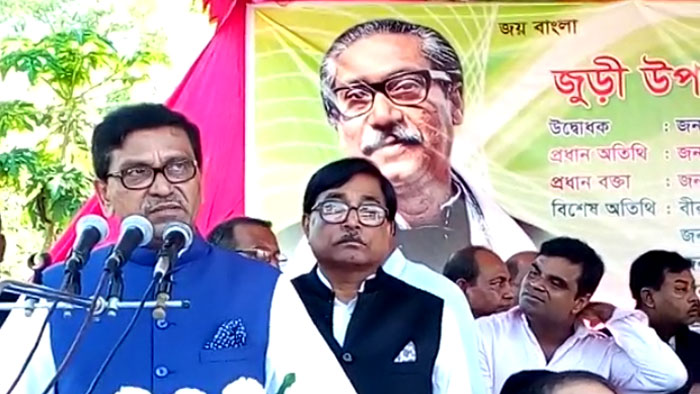 ক্যাসিনোকে কেন্দ্র করে দলের গায়ে কলঙ্ক লাগানো হচ্ছে: হানিফ