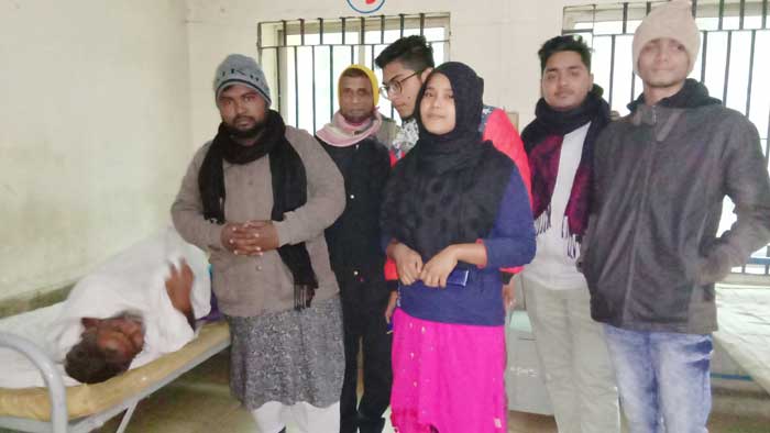 অসহায় বৃদ্ধকে বাঁচাতে &lsquo;আইপজিটিভ&rsquo;