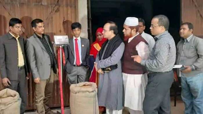 নীলফামারীতে কৃষকের কাছ থেকে আমন ধান ক্রয় শুরু