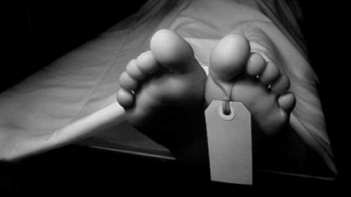 অবশেষে সাংবাদিক অলিদের মায়ের লাশ দাফন