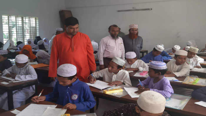 রামপুরে পিএসসি ও ইবতেদায়ীতে ১২ জন অনুপস্থিত
