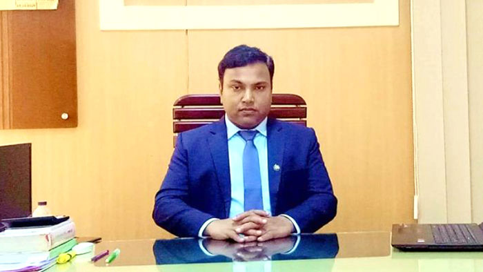 শিবগঞ্জের কৃতিসন্তান যোবায়ের হোসেন এর ইউএনও হিসেবে যোগদান