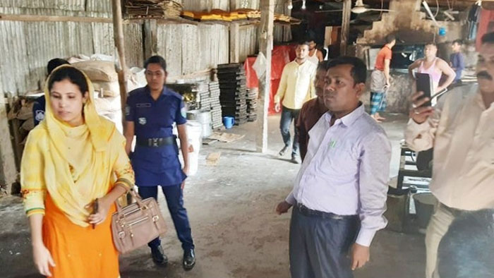কুলাউড়ায় ৪ ব্যবসা প্রতিষ্ঠানে ২০হাজার টাকা জরিমানা