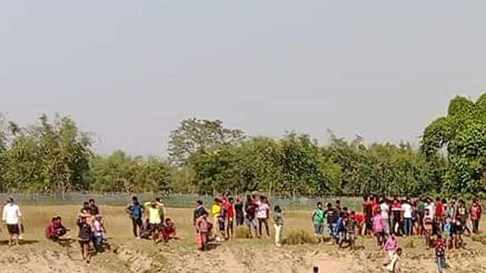 অশ্রুচোখে ফিরে গেছে দুই বাংলার স্বজনরা
