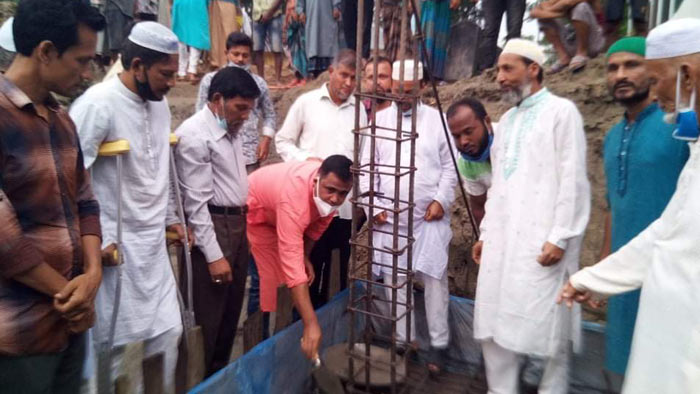 শাহতলী উচ্চ বিদ্যালয়ের বহুতল ভবনের বেইজ ডালাইয়ের উদ্বোধন