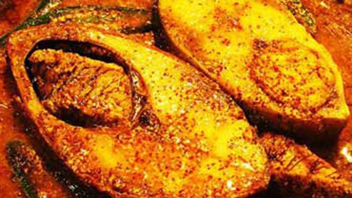 মজার স্বাদে আনারস ইলিশ