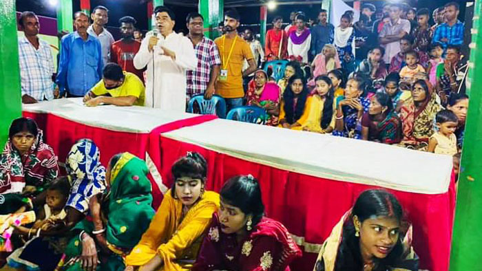 কুলাউড়ায় পূজা মণ্ডপ পরিদর্শন করলেন উপজেলা চেয়ারম্যান সলমান