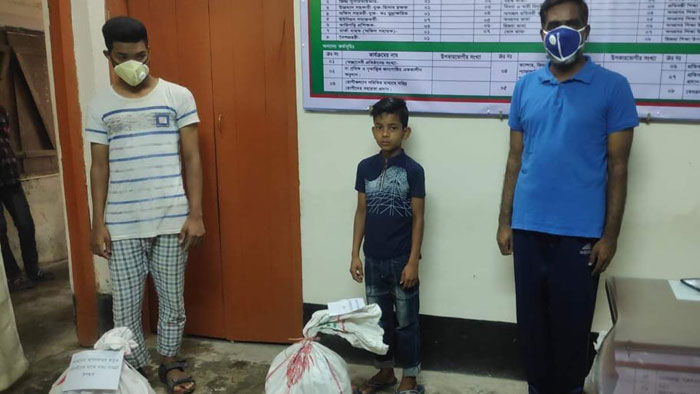 মাধবপুরে প্রতিবন্ধীদের মাঝে খাদ্যসামগ্রী বিতরণ
