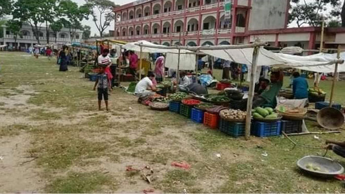 মাধবপুরে নয়াপাড়া খেলার মাঠে বসান হল বাজার