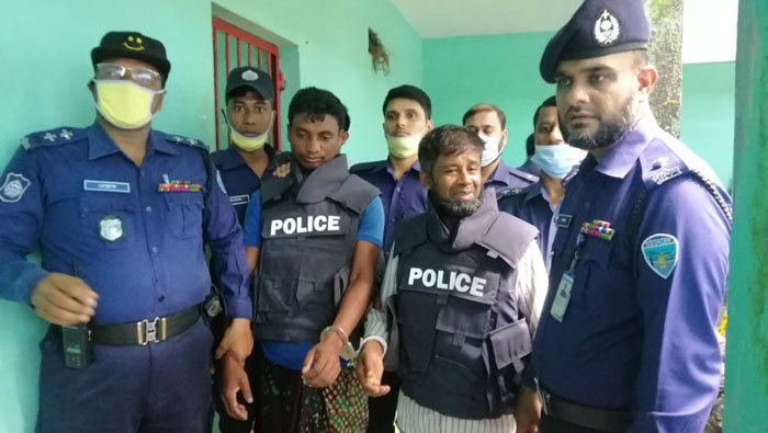 গৃহবধূকে বিবস্ত্র করে নির্যাতনের ঘটনায় প্রধান আসামিসহ আটক- ৪