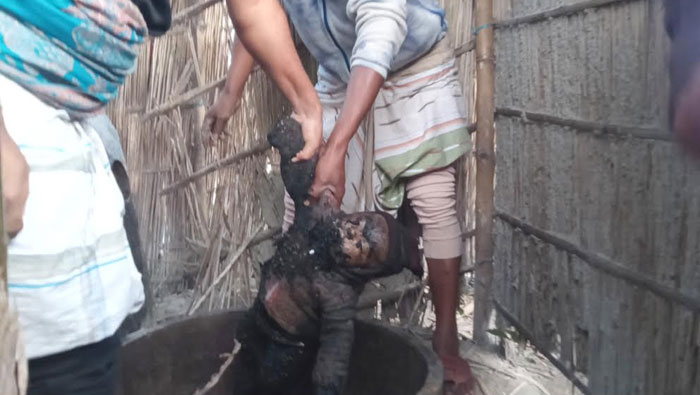 মেয়েকে হত্যার দায়ে মায়ের বিরুদ্ধে পিতার মামলা