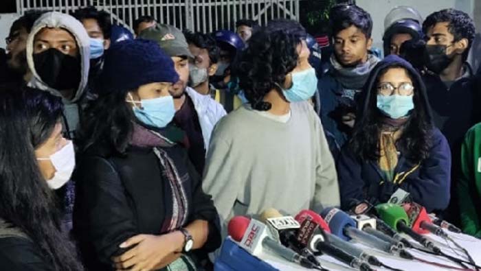 শাবি&rsquo;র ভিসি পদত্যাগ না করলে আমরণ অনশনের প্রস্তুতি শিক্ষার্থীদের
