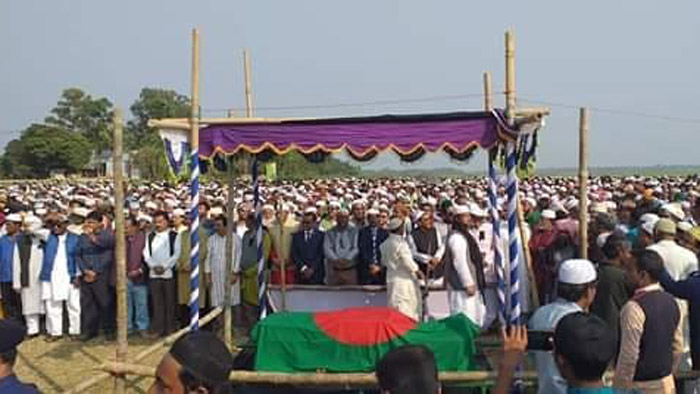 বীর মুক্তিযোদ্ধা ইউসুফ আল আজাদকে রাষ্ট্রীয় মার্যাদায় দাফন