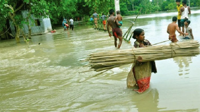 পাবনায় দুই মাস ধরে পানিবন্দি ৩ হাজার পরিবার