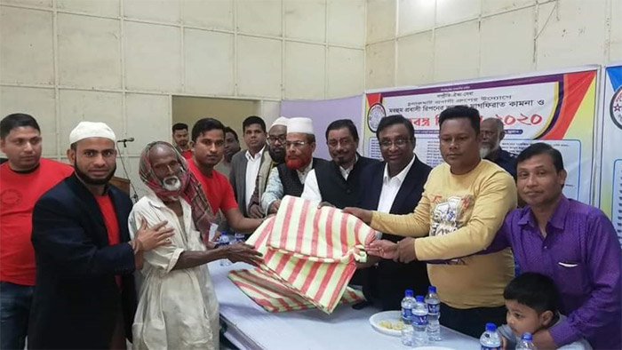 চুনারুঘাটে প্রবাসী গ্রুপের শীতবস্ত্র বিতরণ
