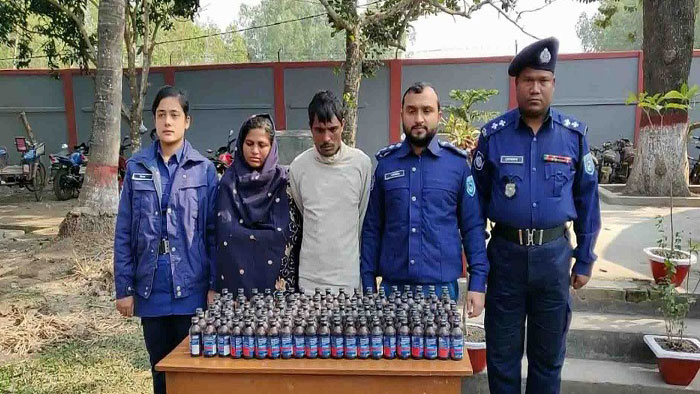ফেনসিডিল ও গাঁজাসহ তিন মাদক ব্যবসায়ী আটক