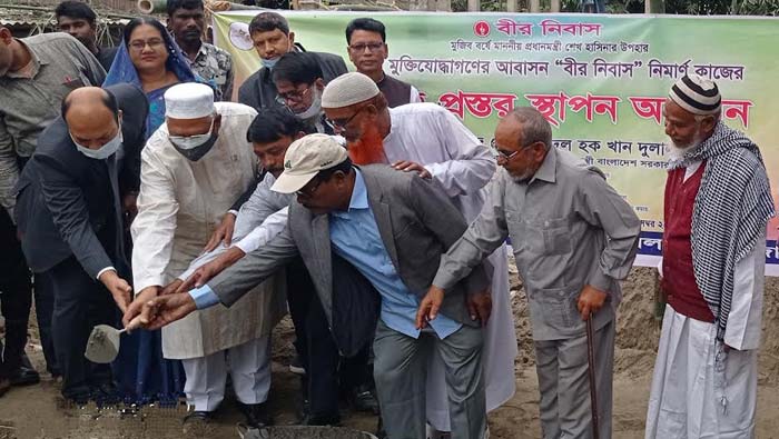 ইসলামপুরে বীর নিবাস নির্মাণ কাজের ভিত্তি প্রস্তর স্থাপন