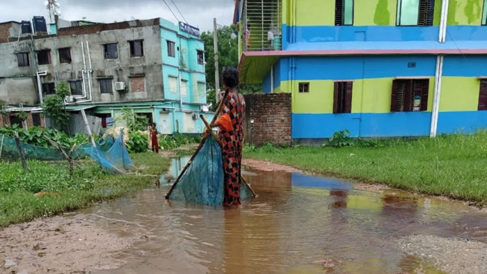 মাধবপুরে পৌরসভায় জলাবদ্ধতা নিরসনের নেই কোন উদ্যোগ