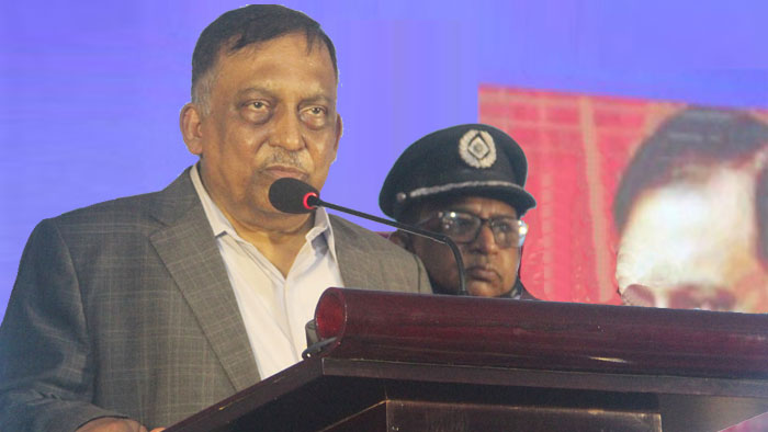 রোহিঙ্গাদের কঠোর হুঁশিয়ার করলেন স্বরাষ্ট্রমন্ত্রী