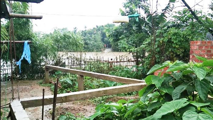 দোয়ারাবাজারে খাসজমি ও রাস্তা দখল করে চলাচলে বাধা প্রদানের অভিযোগ