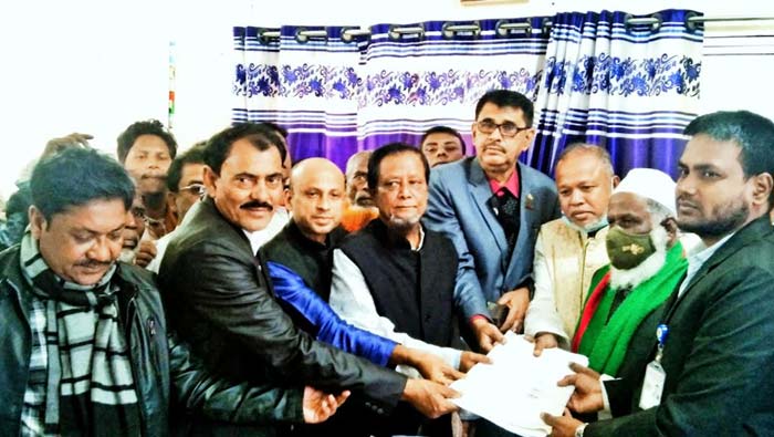 উপজেলা পরিষদ উপ-নির্বাচনে চেয়ারম্যান পদে ৪জনের মনোনয়ন পত্র দাখিল