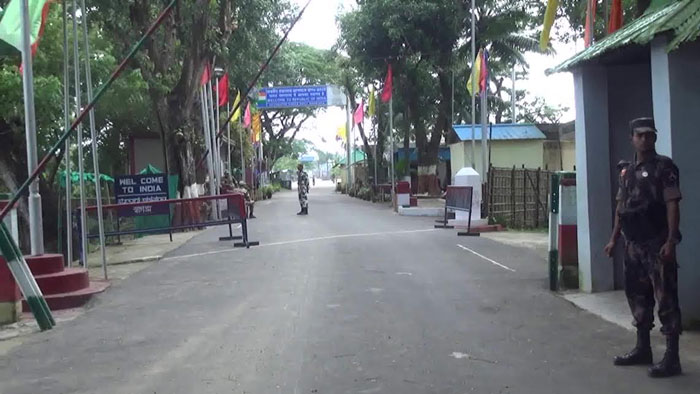 আখাউড়া স্থলবন্দরে আমদানি-রপ্তানী বন্ধ