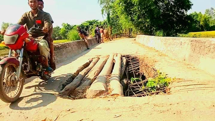 সেতু নয় যেন মরণ ফাঁদ