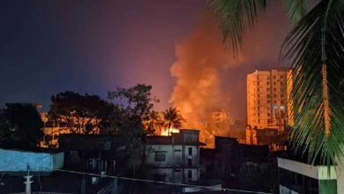 সিলেটে নগরীর জেল রোডে ভয়াবহ অগ্নিকান্ড