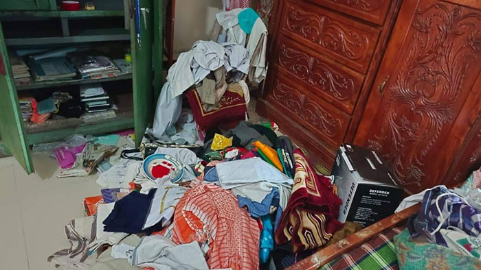 বেলকুচিতে নগদ অর্থ ও স্বর্ণালঙ্কার চুরি