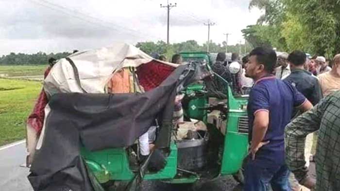 সিলেটে অটোরিকশা-পিকআপ সংঘর্ষে নিহত ৩