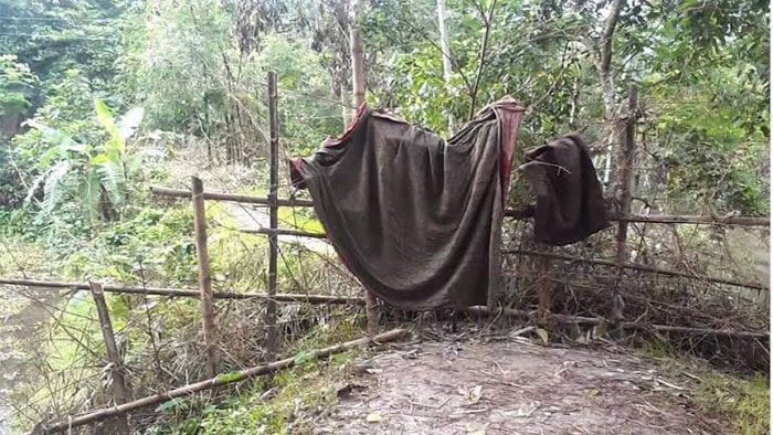 মাধবপুরে হিন্দুদের শ্মশানের রাস্তা বন্ধ করে দেবার অভিযোগ