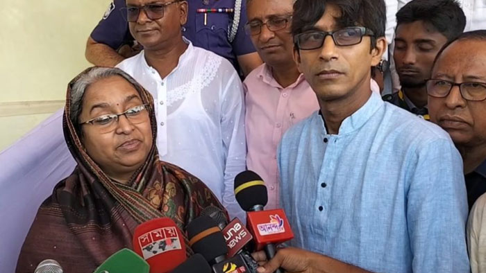 বাংলাদেশ অপ্রতিরোধ্য গতিতে এগিয়ে চলছে: চাঁদপুরে শিক্ষামন্ত্রী
