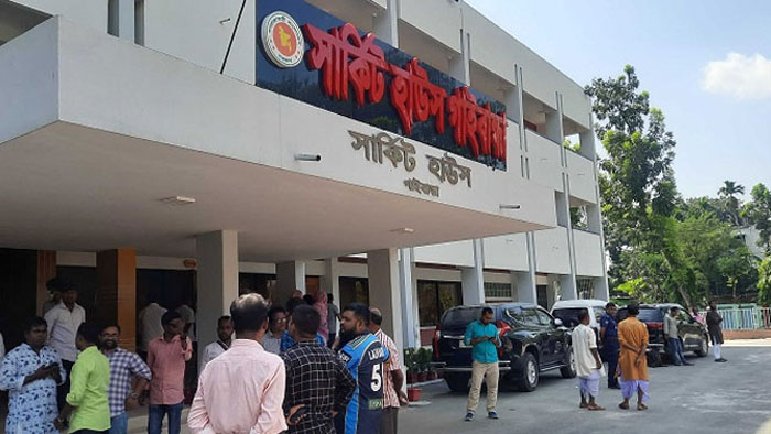 গাইবান্ধায় ভোট বন্ধের ঘটনায় ইসির তদন্ত শুরু