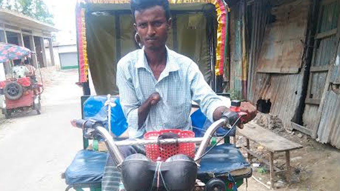 অটোরিকশা চালক ফারুক মিয়ার আকুতি