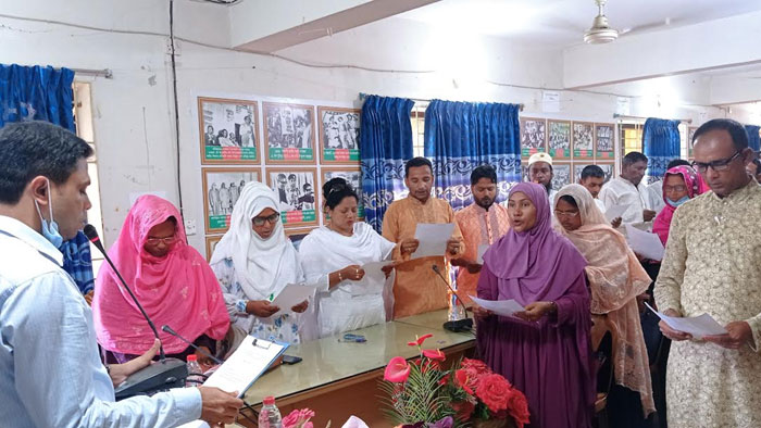 ইসলামপুরে ছয়টি ইউনিয়ন পরিষদ নবনির্বাচিত সদস্যদের শপথ গ্রহণ