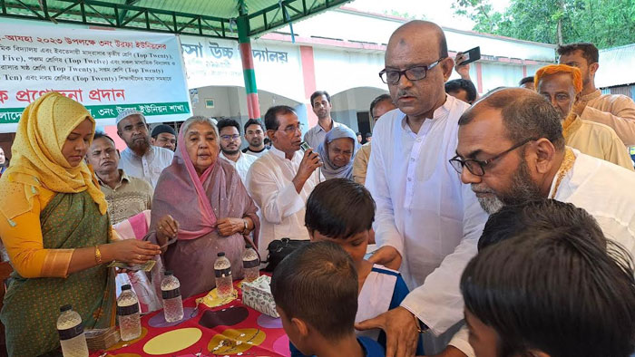 শেখ হাসিনার কঠোর পরিশ্রম সকলের স্বাবলম্বী হওয়ার অনুপ্রেরণা: নকলায় মতিয়া চৌধুরী