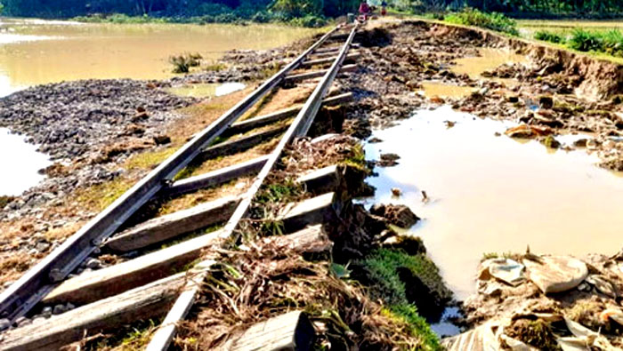 বন্যায় লণ্ডভণ্ড সিলেট-ছাতক রেলপথ