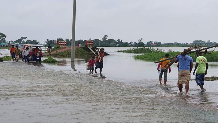নাসিরনগরে বন্যার অবনতি: অর্ধশতাধিক পরিবার আশ্রয়কেন্দ্রে