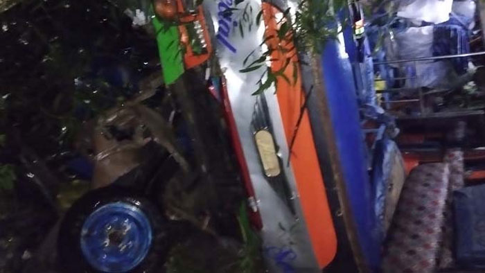 সিলেটে বাস-ইজিবাইক সংঘর্ষে পাঁচ জন নিহত