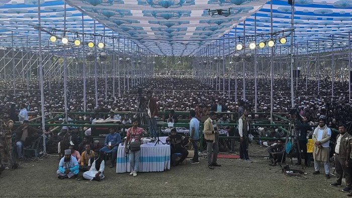 লালমনিরহাটে আজহারীর মাহফিলে চুরির উৎসব, ২২ নারী আটক