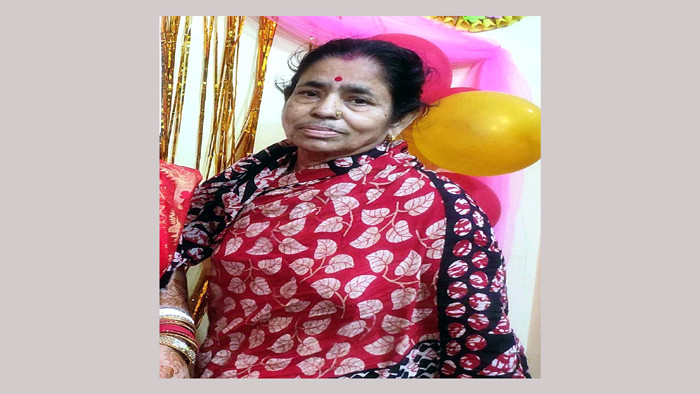 ট্রেনের নিচে ঝাঁপ দিয়ে মহিলার আত্মহত্যা