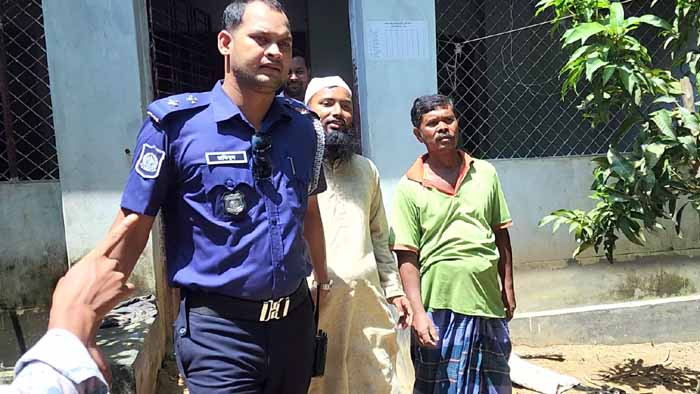আক্কেলপুরে শিশুকে ধর্ষণচেষ্টা, মসজিদের ইমাম গ্রেপ্তার
