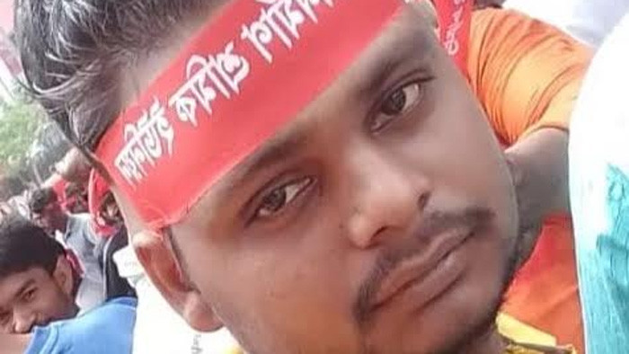 ফরিদপুরে নিখোঁজ ছেলের সন্ধান চায় বাবা