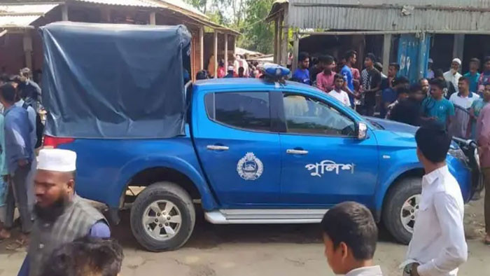 কুড়িগ্রাম কচাকাটায় মোবাইল ফোনে ভিডিও রেকর্ড চালু রেখে গলায় ফাঁস দিয়ে আত্মহত্যা