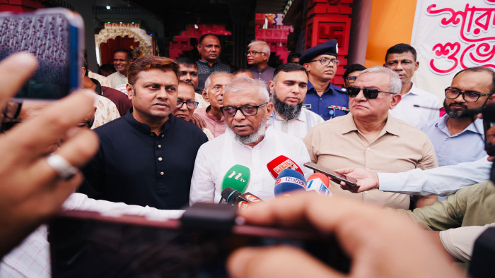 সম্প্রীতির বন্ধন আরও সুদৃঢ় করতে হবে: শ্রমমন্ত্রী সম্প্রীতির বন্ধন আরও সুদৃঢ় করতে হবে: শ্রমমন্ত্রী