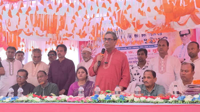 শাহজাদপুরে স্বাস্থ্য প্রতিমন্ত্রী 'বিভেদ-হানাহানির রাজনীতিতে আর ফিরবে না দেশ শাহজাদপুরে স্বাস্থ্য প্রতিমন্ত্রী 'বিভেদ-হানাহানির রাজনীতিতে আর ফিরবে না দেশ