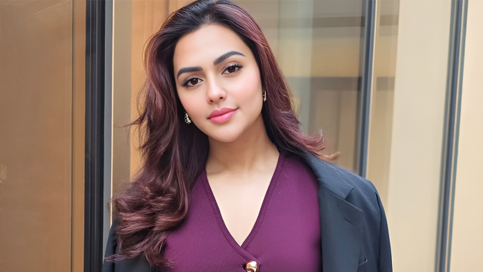 এবার অভিনেত্রী নুসরাত ফারিয়া আটক