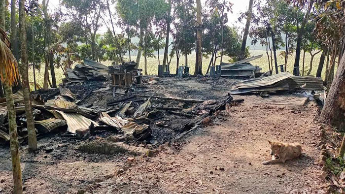ঝালকাঠিতে শপিং কারখানায় আগুন, ৫০ লাখ টাকার ক্ষতি