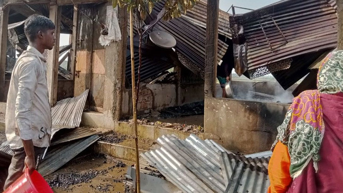 তাহিরপুরে গ্যাস সিলিন্ডার বিস্ফোরণে পুড়ল ৯ দোকান