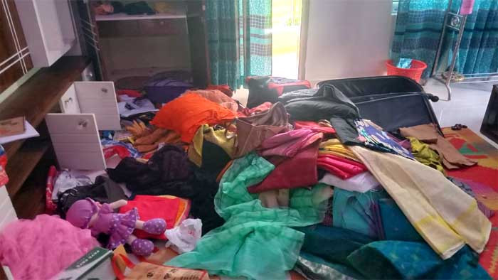 আক্কেলপুরে প্রবাসির বাড়িতে ডাকাতি করে নিয়ে গেল নগদ টাকা ও স্বর্ণালঙ্কার